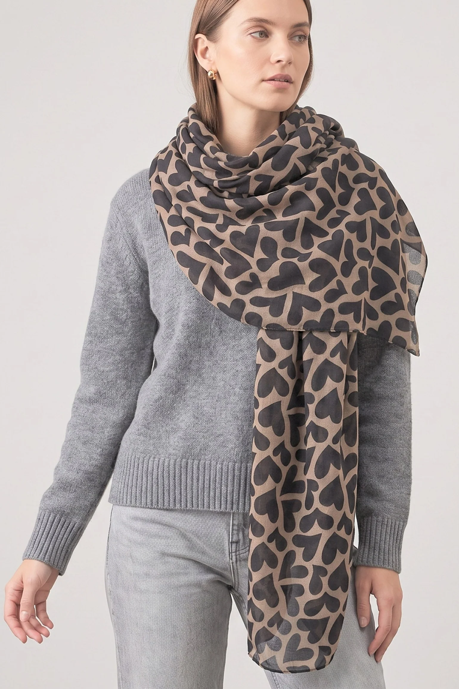 The Chloe Handbag & Scarf Edit - Image 4